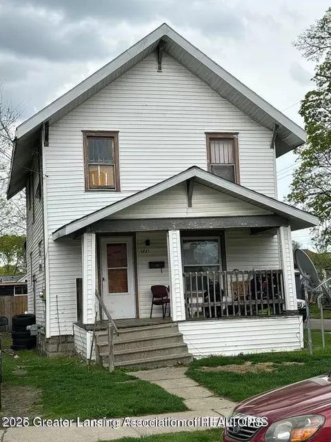 1731 Herbert St, Lansing, MI 48910