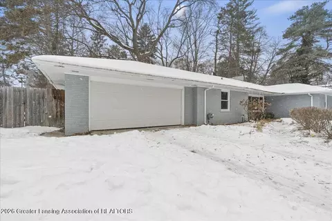 4523 Chippewa Dr, Okemos, MI 48864 photo 5