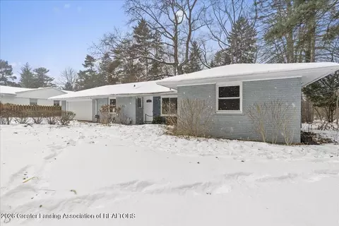 4523 Chippewa Dr, Okemos, MI 48864 photo 4