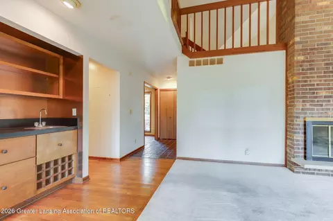 Living - 1991 Cimarron Dr, Okemos, MI 48864 photo 2 of 9