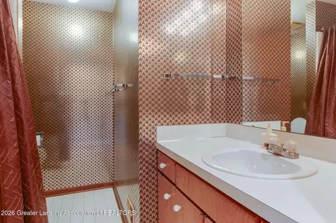 Bath - 1991 Cimarron Dr, Okemos, MI 48864 photo 1 of 3