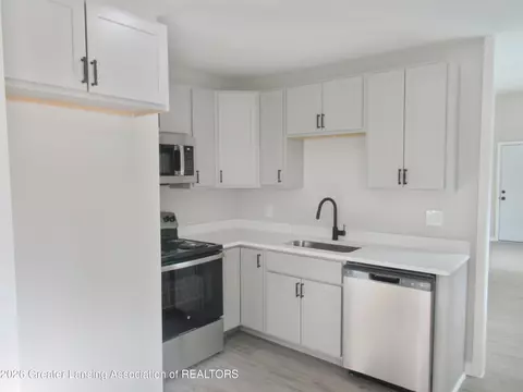 Kitchen - 1114 Hamilton St, Jackson, MI 49202 photo 1 of 4