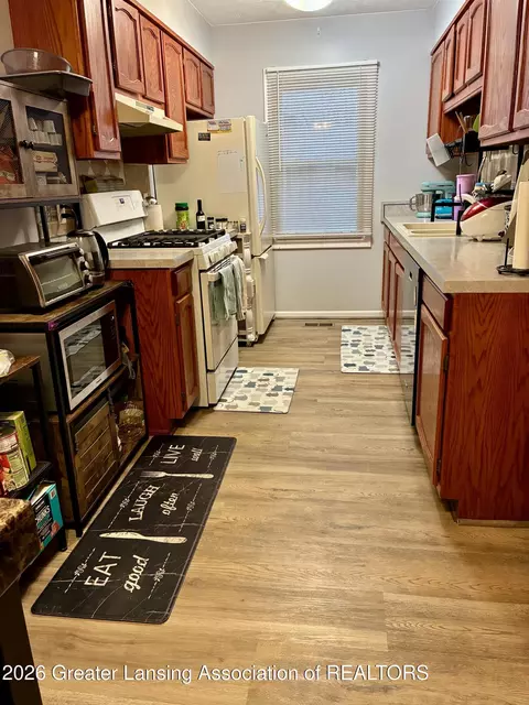 Kitchen - 513 N Scott St, Dewitt, MI 48820 photo 1 of 3