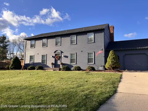 2098 Butternut Dr, Okemos, MI 48864