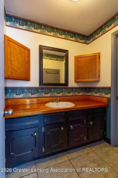 6266 E Clark Rd, Bath, MI 48808 photo 16