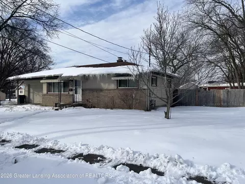 824 Nipp Ave, Lansing, MI 48915
