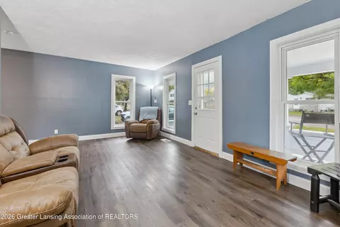 427 E Ash St, Mason, MI 48854 photo 8