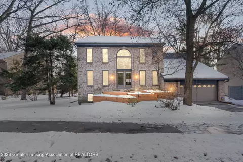 1235 Woodwind Trl, Haslett, MI 48840