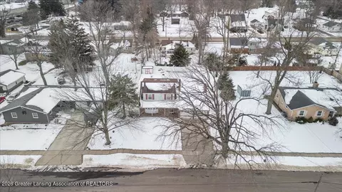 View/Area - 1218 Pine St, Grand Ledge, MI 48837 photo 3 of 10