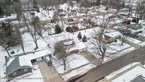 View/Area - 1218 Pine St, Grand Ledge, MI 48837 photo 2 of 10