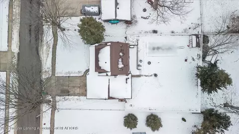 View/Area - 1218 Pine St, Grand Ledge, MI 48837 photo 5 of 10