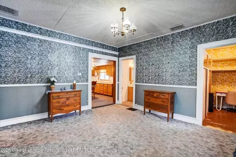 Dining - 132 Washington St, Maple Rapids, MI 48853 photo 1 of 3