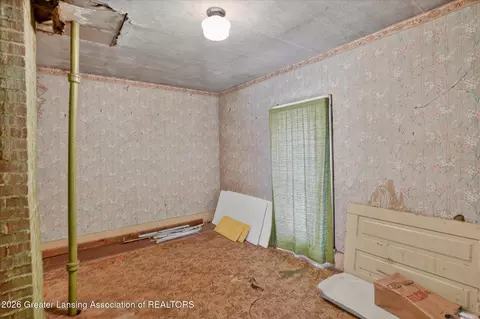 Bedroom - 132 Washington St, Maple Rapids, MI 48853 photo 8 of 9