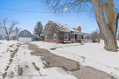 310 E Sturgis St, Saint Johns, MI 48879