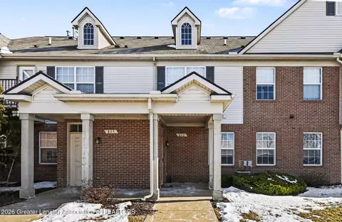 617 Worthington Dr, Lansing, MI 48906