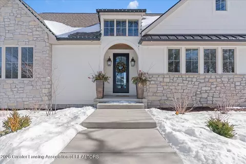 Exterior - 14211 Myers Rd, Dewitt, MI 48820 photo 3 of 8