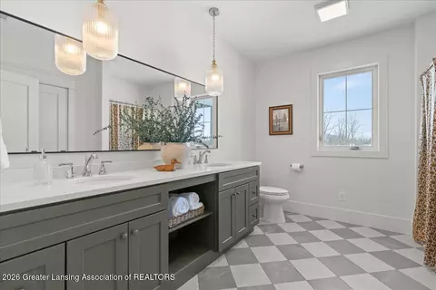 Bath - 14211 Myers Rd, Dewitt, MI 48820 photo 5 of 5