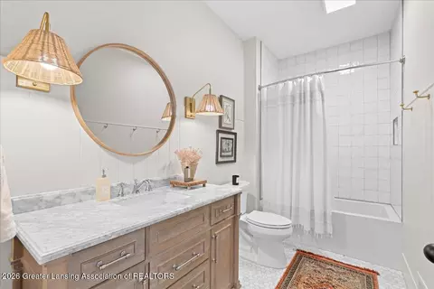 Bath - 14211 Myers Rd, Dewitt, MI 48820 photo 2 of 5