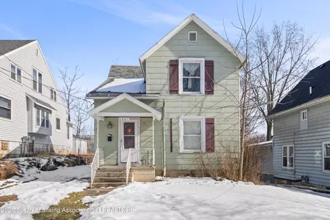 527 Beech St, Lansing, MI 48912