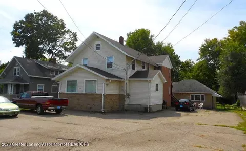2345 N Cedar St, Holt, MI 48842