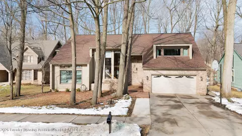 1986 Thistlewood Rd, Okemos, MI 48864
