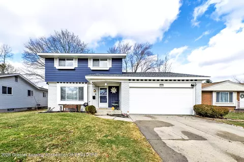 3214 Raynell St, Lansing, MI 48911