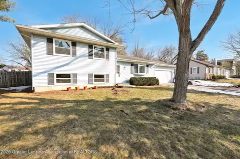 2414 Pine Tree Rd, Holt, MI 48842