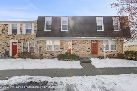 6137 Scotmar Dr, Lansing, MI 48911