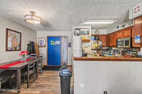 1114 N Chimney Hill Dr, Dewitt, MI 48820 photo 9