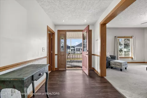 Entry Way - 11059 W Second, Fowler, MI 48835 photo 1 of 3