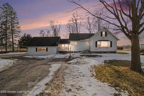 6819 Brooklyn Rd, Jackson, MI 49201