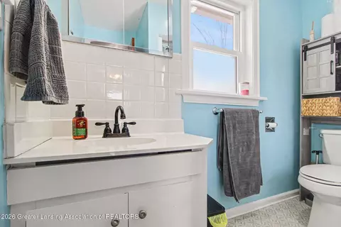 Bath - 6819 Brooklyn Rd, Jackson, MI 49201 photo 1 of 1