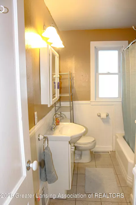 Bath - 109 E Plain St, Eaton Rapids, MI 48827 photo 2 of 2