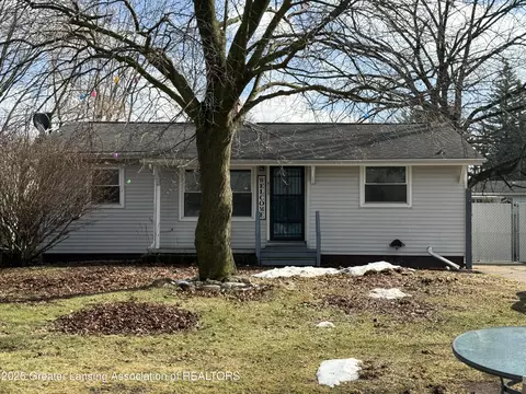 5723 Taffy Pkwy, Lansing, MI 48911