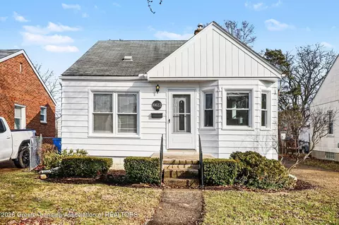6622 Dolphin, Dearborn Heights, MI 48127