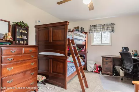 Bedroom - 4001 S Latson Rd, Howell, MI 48843 photo 2 of 3