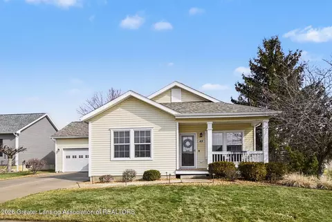 49 Lilac Ln, Mason, MI 48854