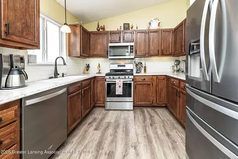Kitchen - 2500 Skye Rd, Lansing, MI 48911 photo 1 of 3