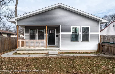 817 Jessop Ave, Lansing, MI 48910