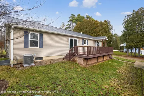 Exterior - 6902 E Clark Rd, Bath, MI 48808 photo 5 of 7