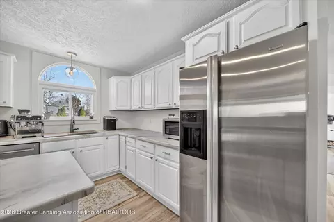 Kitchen - 1225 Schavey Rd, Dewitt, MI 48820 photo 3 of 5