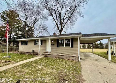 1119 Dingwall Dr, Owosso, MI 48867