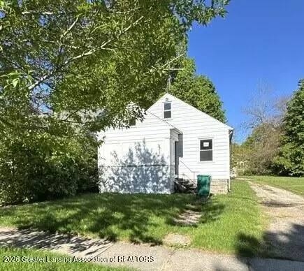 1527 Robertson Ave, Lansing, MI 48915