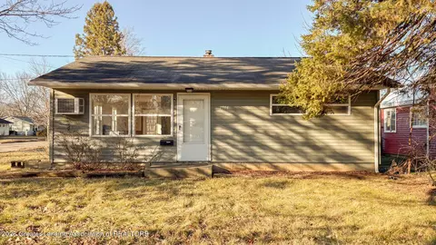 1514 W Stewart St, Owosso, MI 48867
