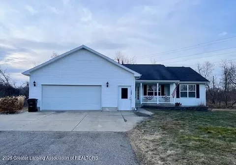 7211 Hartel Rd, Potterville, MI 48876