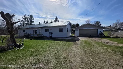 14 S 5th St, Morley, MI 49336
