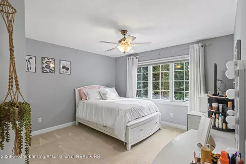 Bedroom - 1605 Stauffer Ln, Dewitt, MI 48820 photo 4 of 7