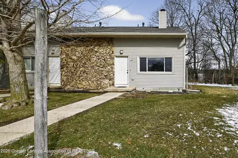 901 Timber Creek Dr #139, Grand Ledge, MI 48837