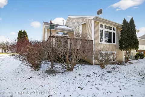 Exterior - 15060 Classic Dr, Bath, MI 48808 photo 3 of 4