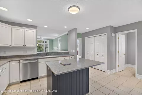 Kitchen - 15060 Classic Dr, Bath, MI 48808 photo 2 of 4